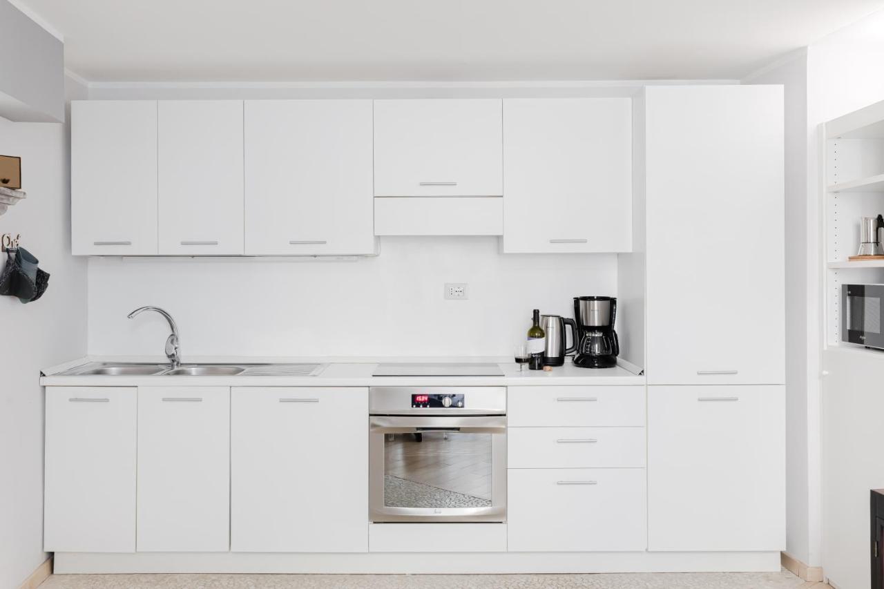 Piazza Margana Private Apartment Рим Экстерьер фото